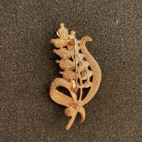 Brooches Pin - Picture 5 of 6